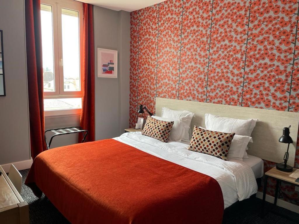 Le Nouvel Hotel Oyonnax Exterior foto