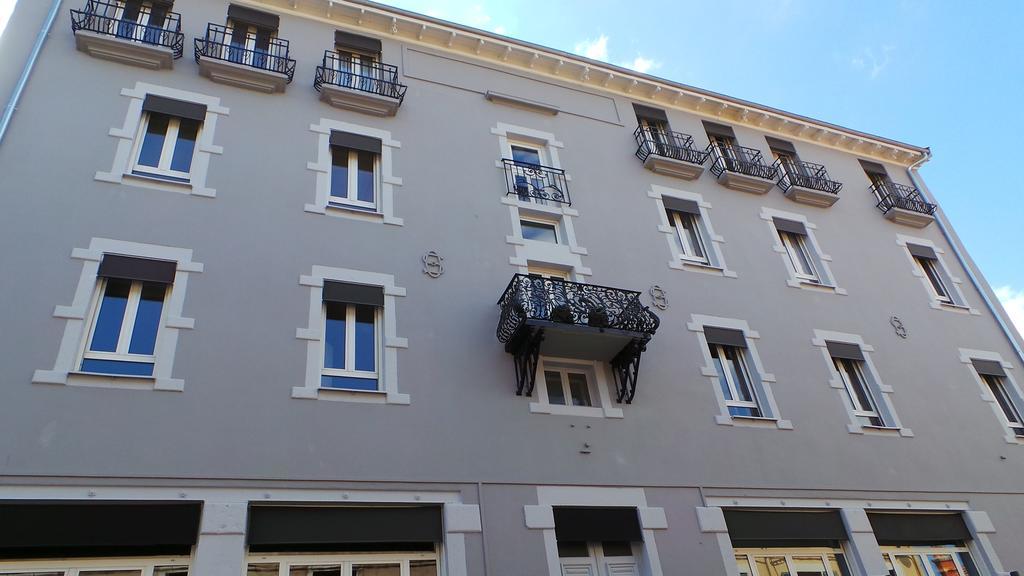 Le Nouvel Hotel Oyonnax Exterior foto